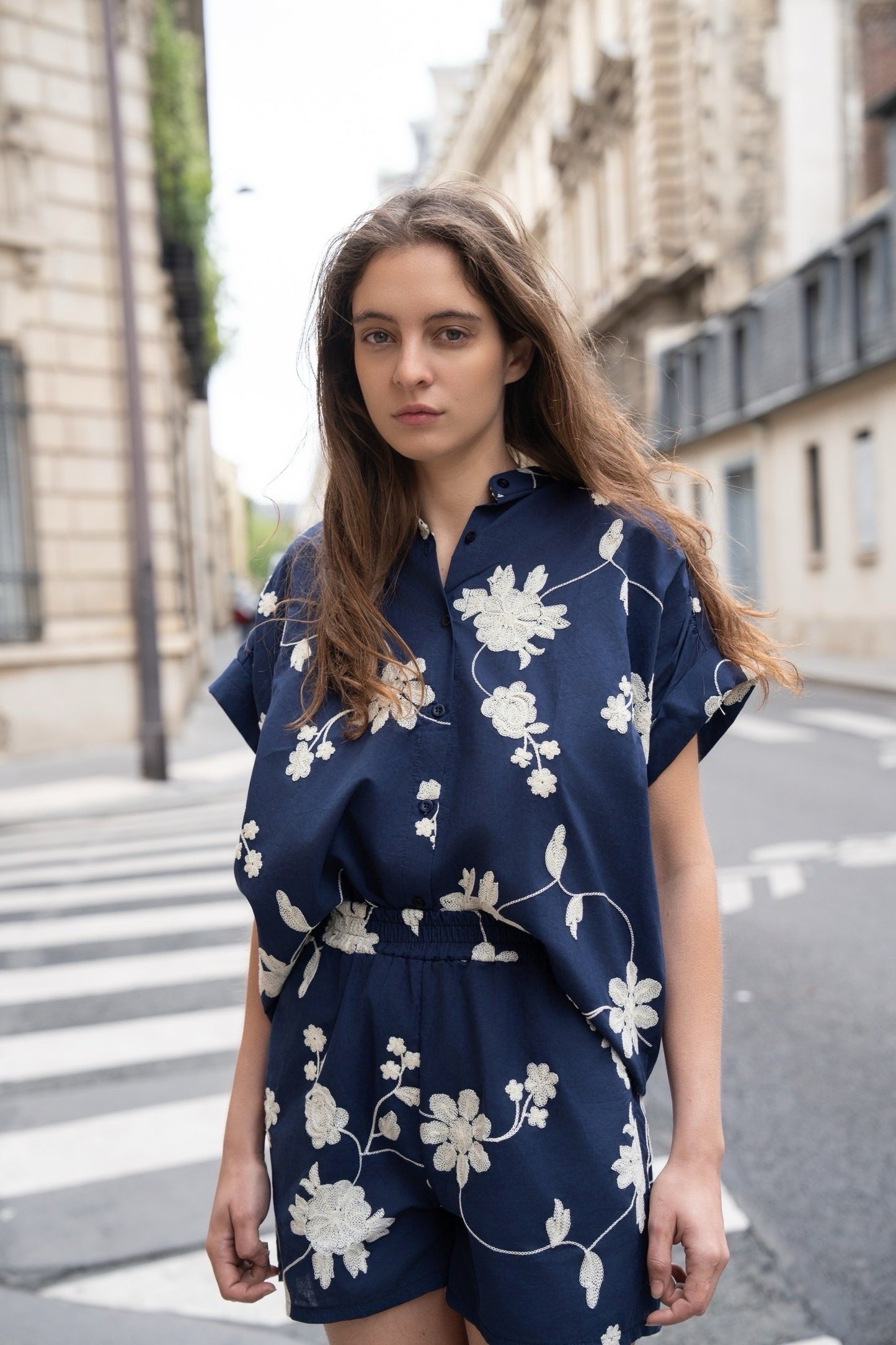 GISELLE TOP 好版型刺繡襯衫